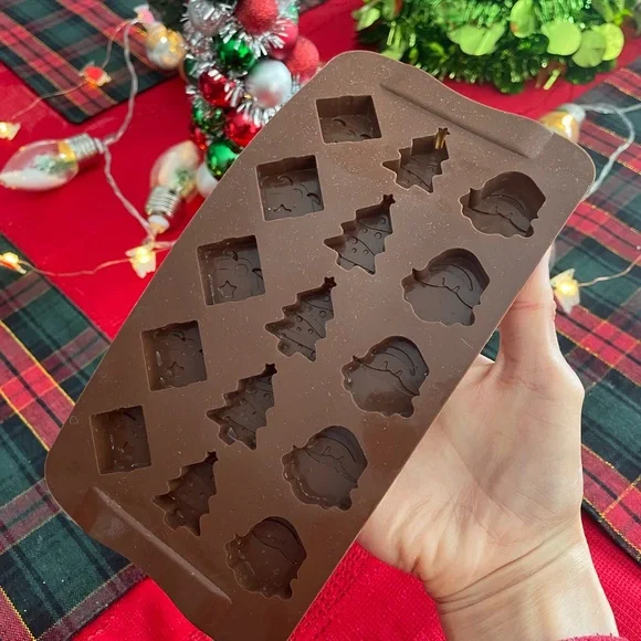 Christmas Silicone Mold 🎄 - Picture 4 of 4